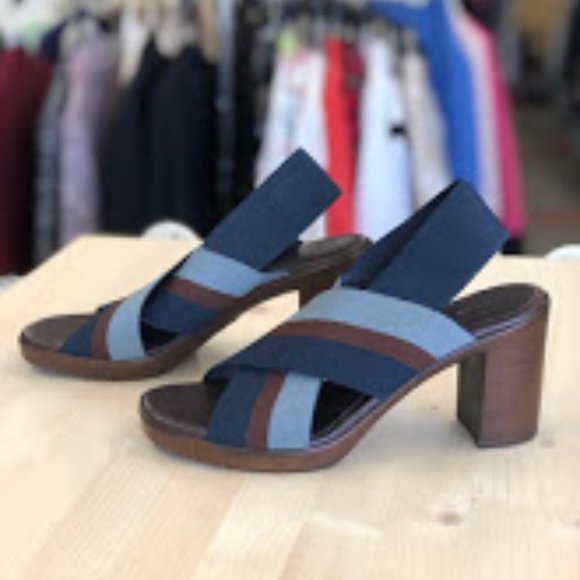 RON WHITE SANDALS - Picture 2 of 3